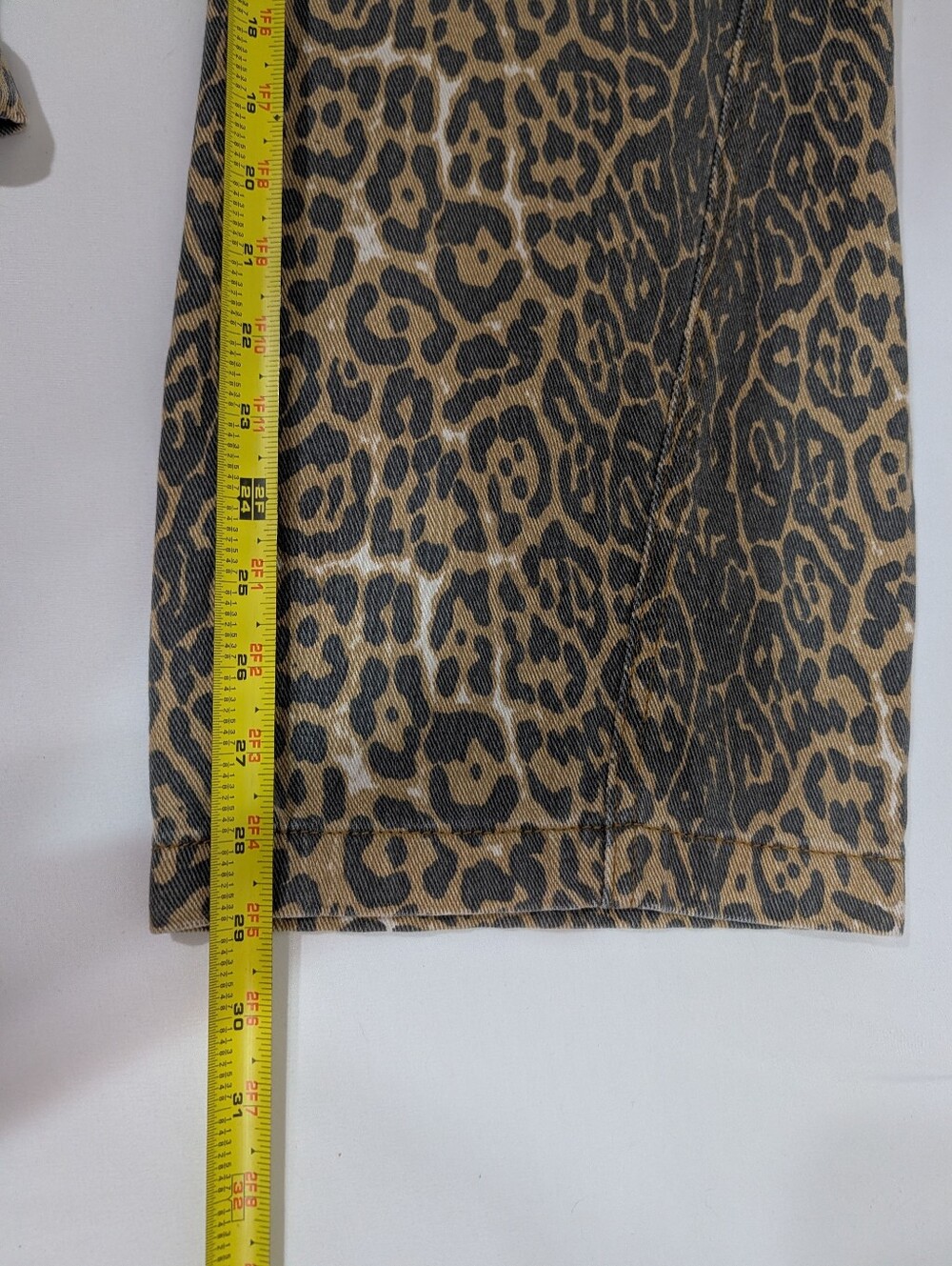 Women's Leopard Print Wide Leg Jeans Size M High Rise Denim Pants Y2K Retro - Picture 11 of 11